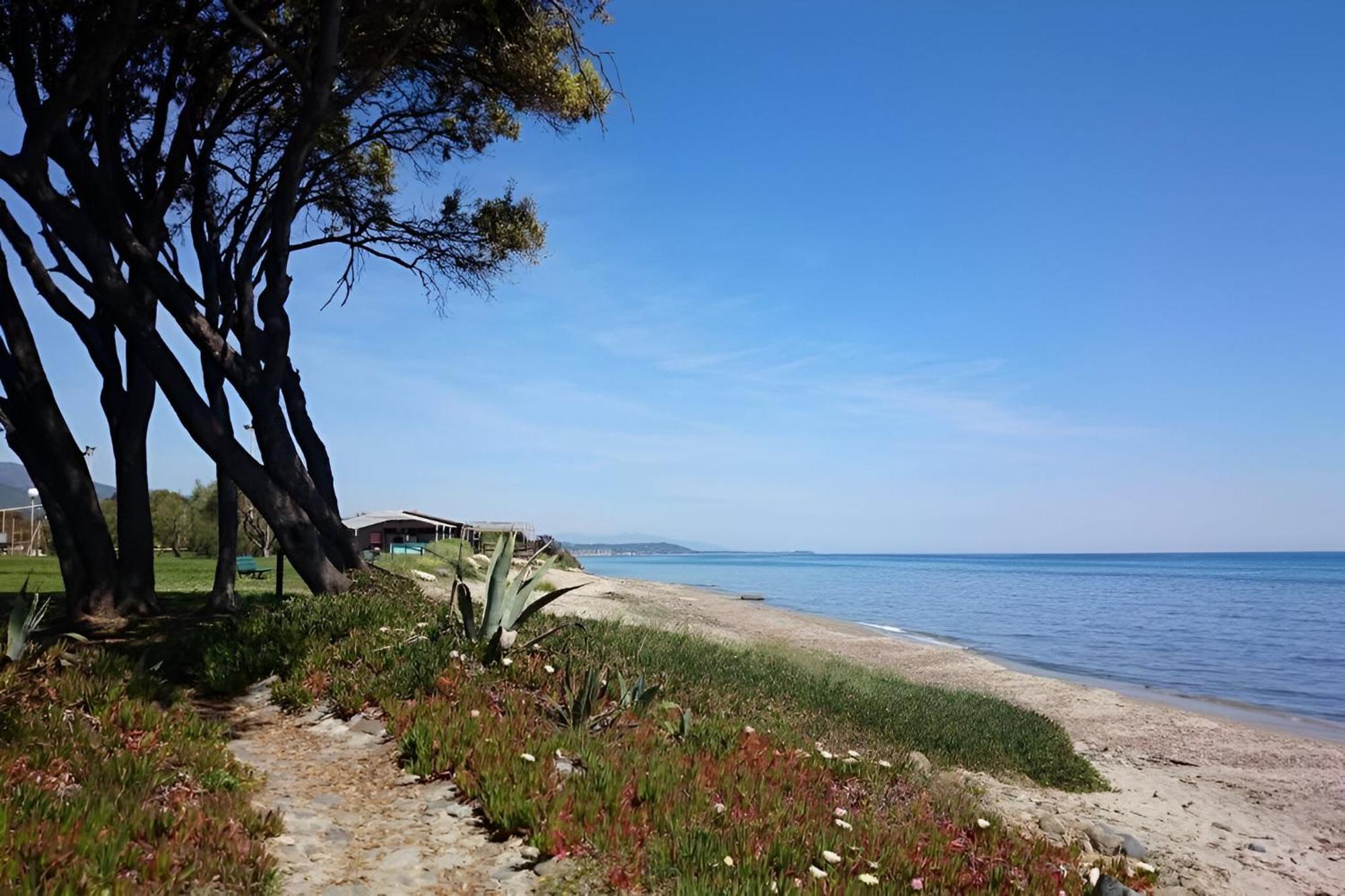 Villa Tous Conforts Avec Piscine Privee Et Acces Plage Червионе Экстерьер фото