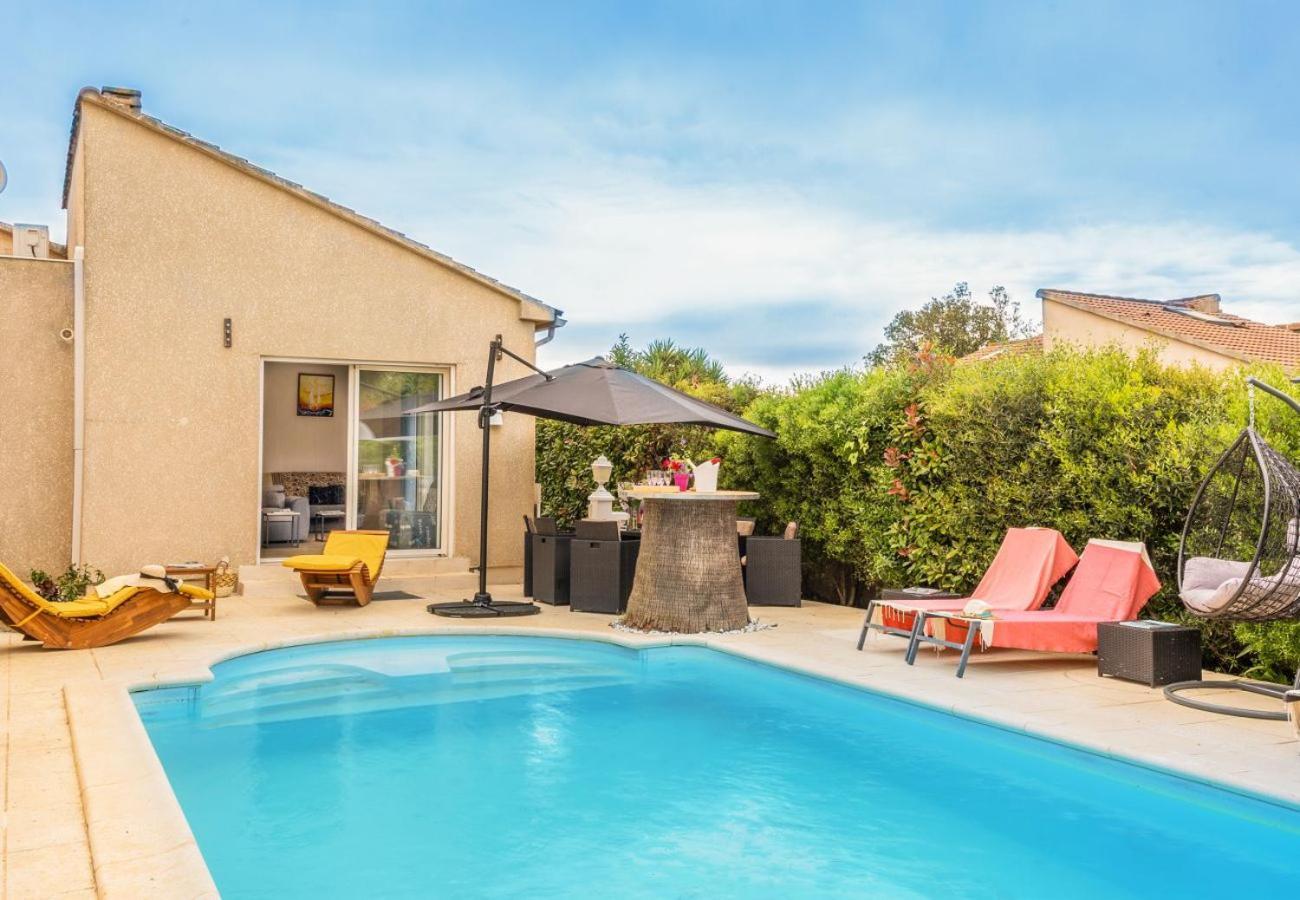 Villa Tous Conforts Avec Piscine Privee Et Acces Plage Червионе Экстерьер фото